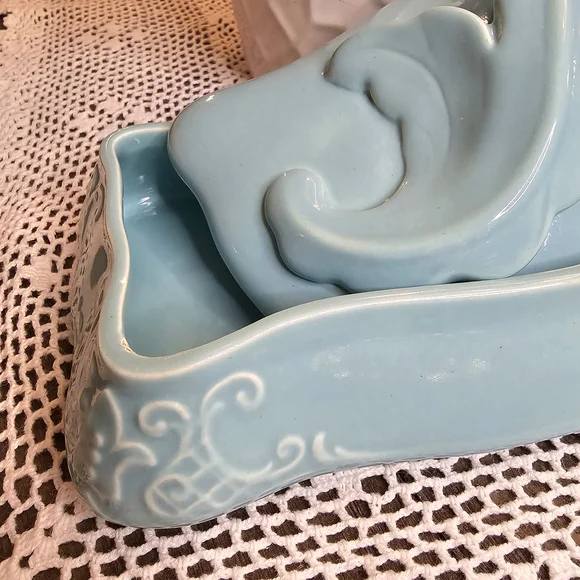Camark USA Art Pottery trinket box with lid Ornate scroll in turquoise
